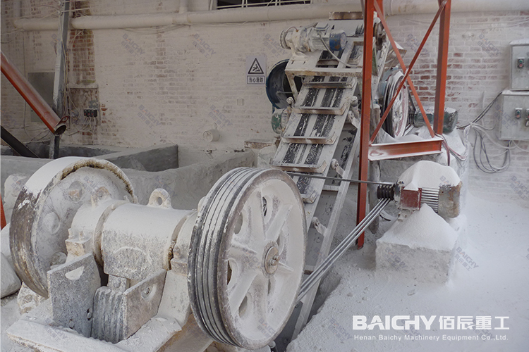 碳酸鈣磨粉生產線